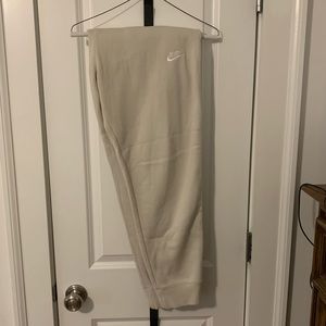 Men’s Large Nike Khaki Joggers